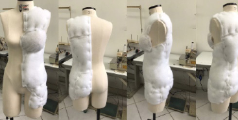 Foto em preto e branco
Descrição gerada automaticamente com confiança média